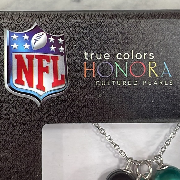 Philadelphia EAGLES NFL Game Day Cultured PEARLS & LOGO NECKLACE 18" by Honora - Picture 6 of 7